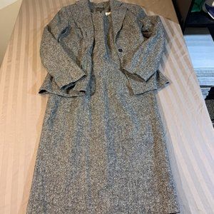 Women's Gray Tweed Sheath Dress with Matching Jacket